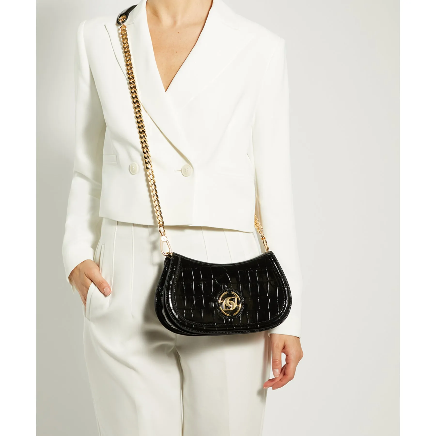 DACRE - BLACK