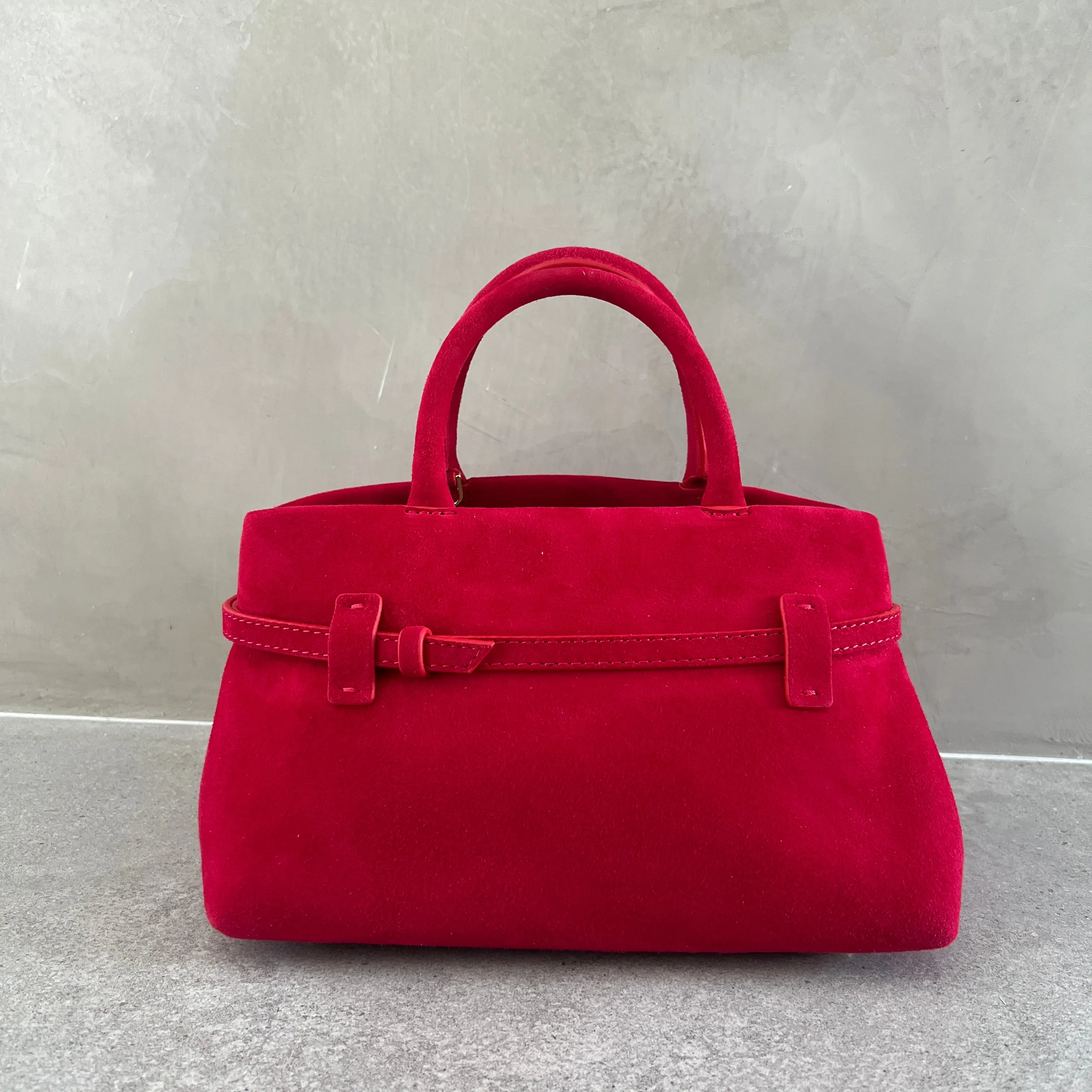 Le Cambon 25, Suede Red