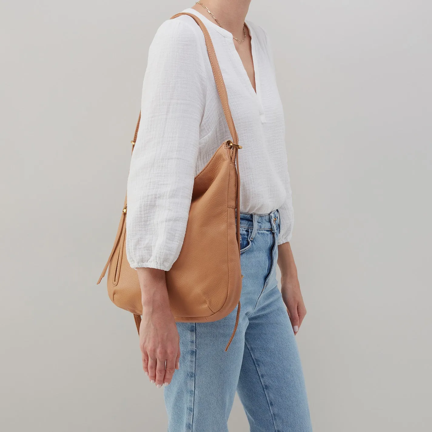 Merrin Convertible Backpack In Pebbled Leather - Sandstorm